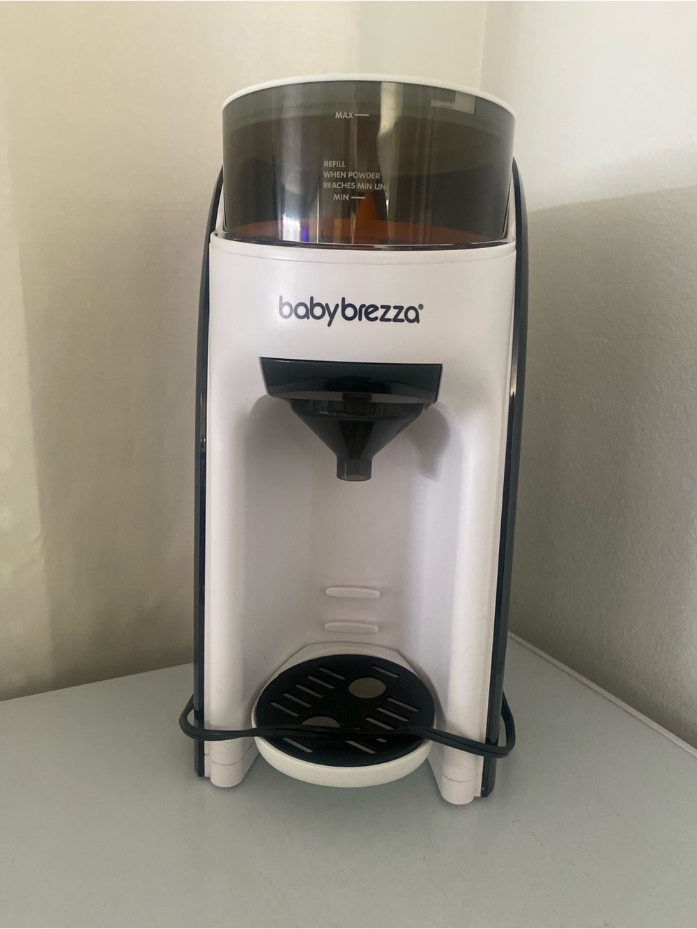 Baby Brezza Formula Pro White Portable Formula Dispenser